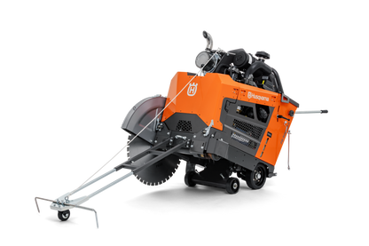 Husqvarna FS 5000 D II with E-track guide system - rear view