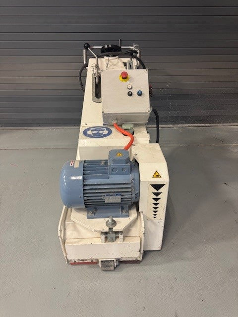 Pre-Owned Airtec SM-320 480V Floor Shaver & Husqvarna DC5500 480V HEPA Dust Extractor Vacuum Package