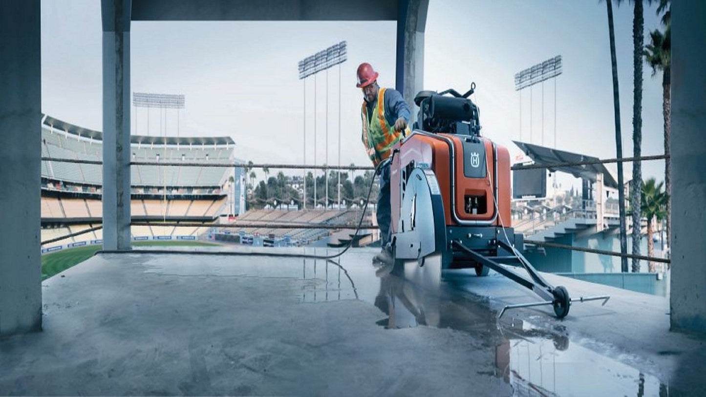 FS7000D Husqvarna 3-Speed Diesel Concrete Saw